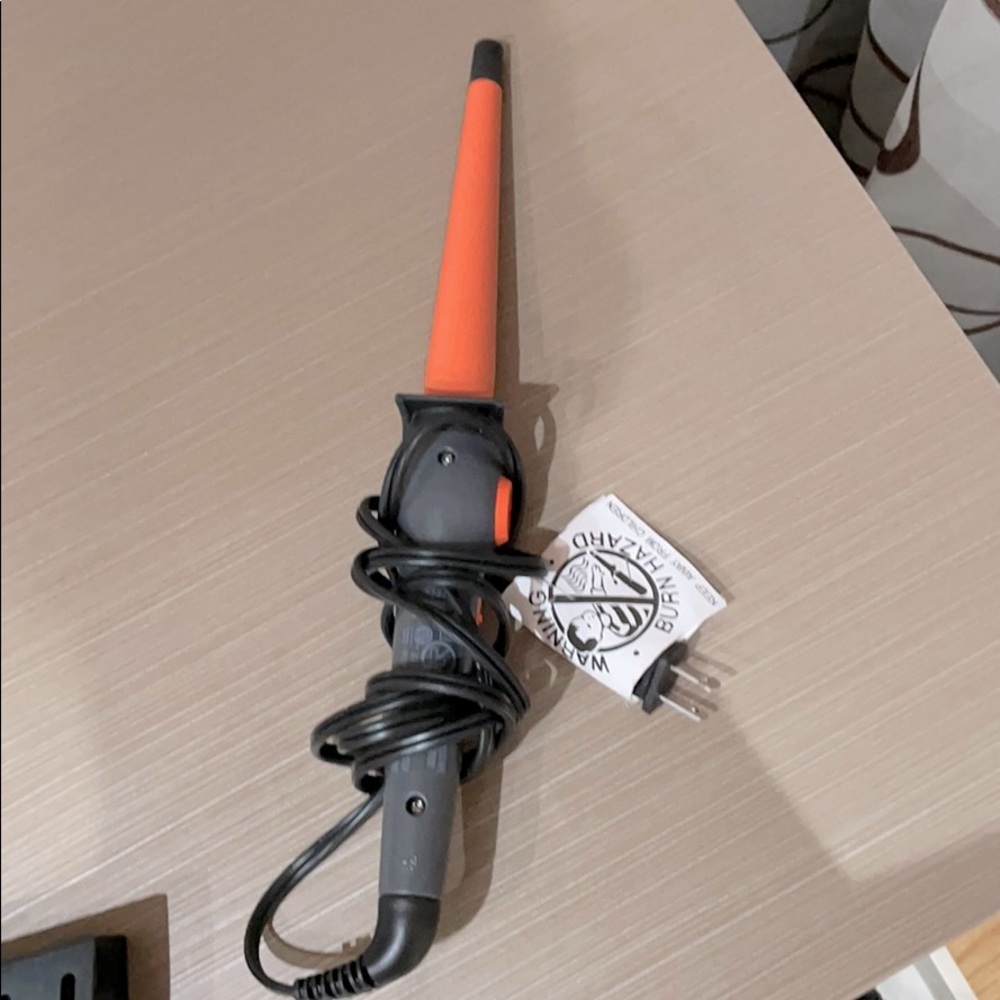 curling iron